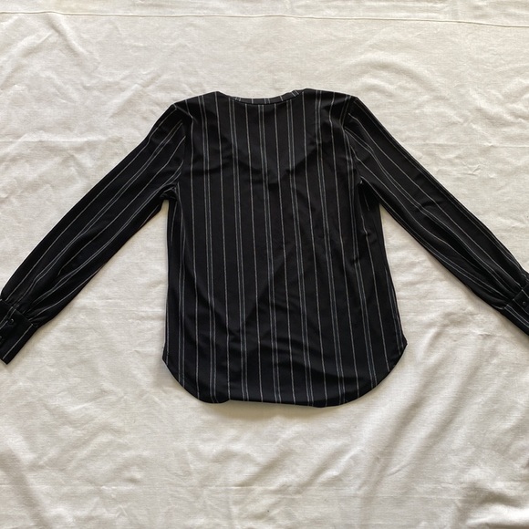 Ann Taylor Factory blouse size XS - Picture 7 of 8